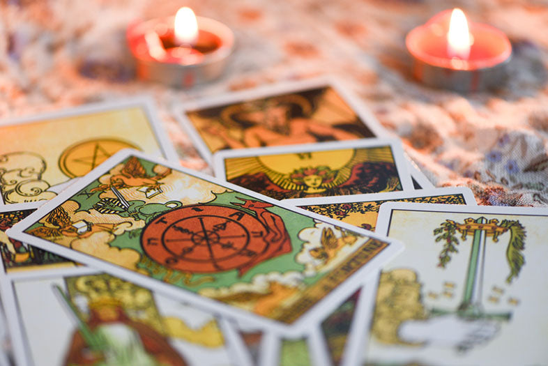 tarot card candlelight